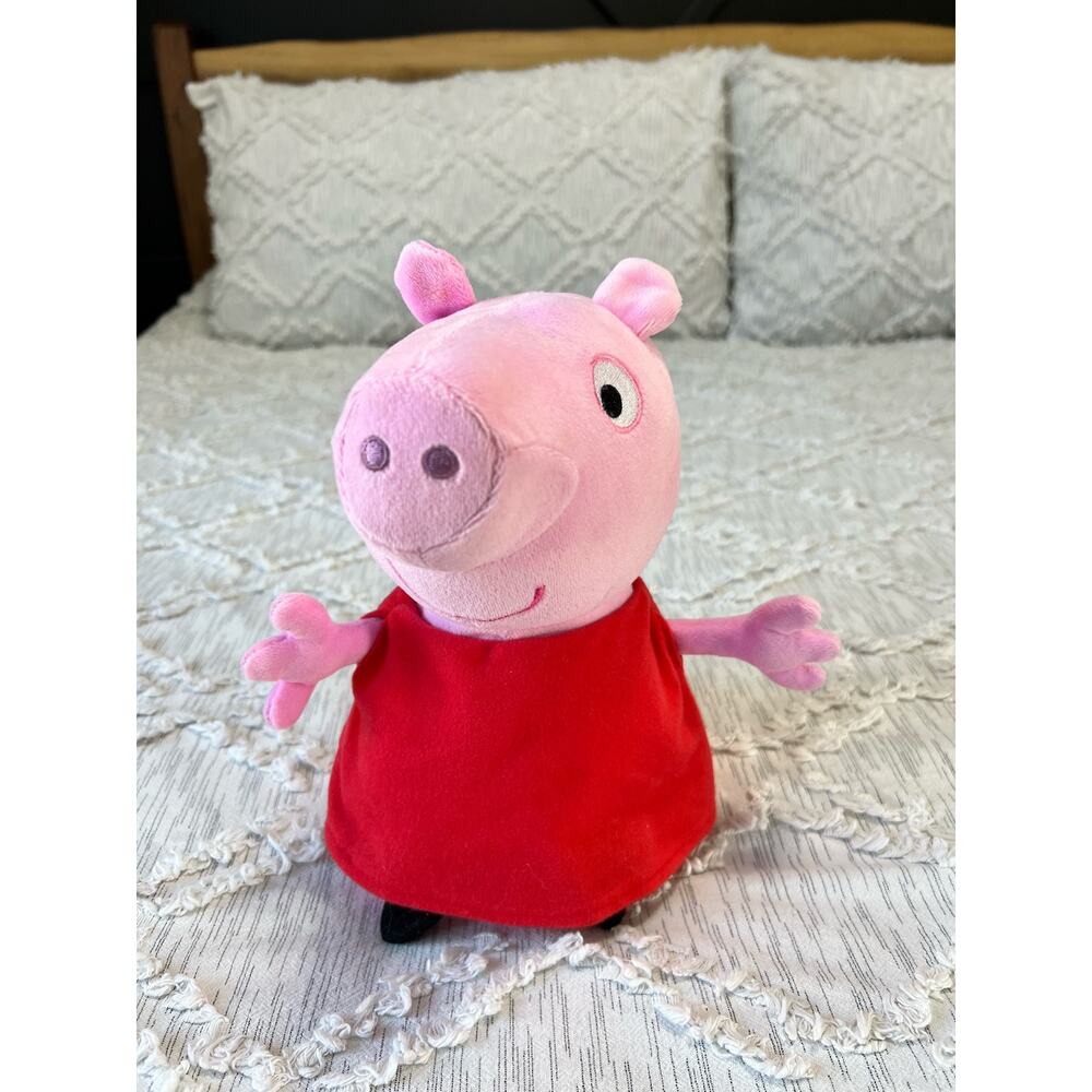 Fisher-Price 2011 Mattel Talking Peppa Pig Plush Stuffed Doll